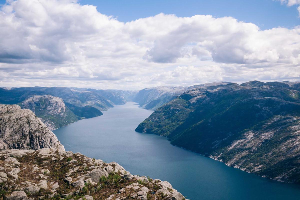 Jadwal Siaran Langsung Sepakbola TV Indonesia Hari Ini – Nonton Bola Live Malam Ini (Liga Inggris, Liga Champions, Liga Italia, BRI Super League / Liga 1 & Lainnya)